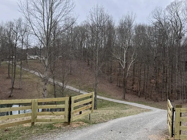 3751 Mobleys Cut Rd, Thompsons Station, TN 37179