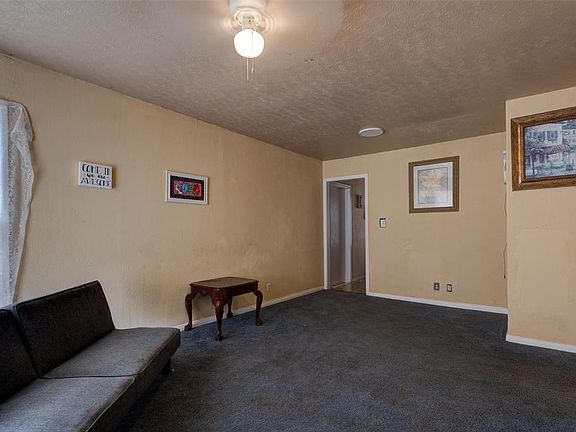 3rd image of 4109 SE 26th St
