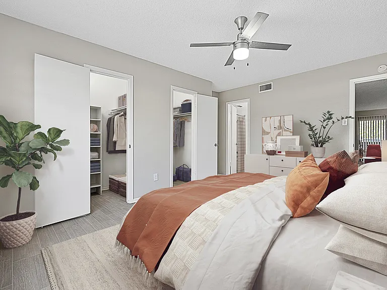 Lexington Apartment Homes