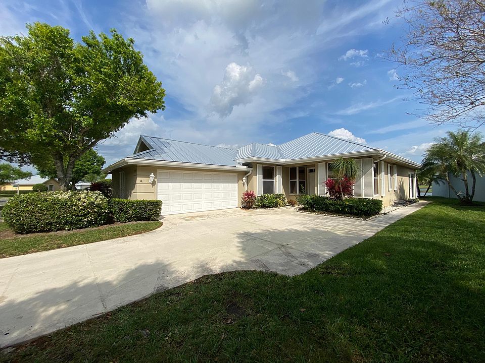 1st image of 2119 SW Mayflower Dr