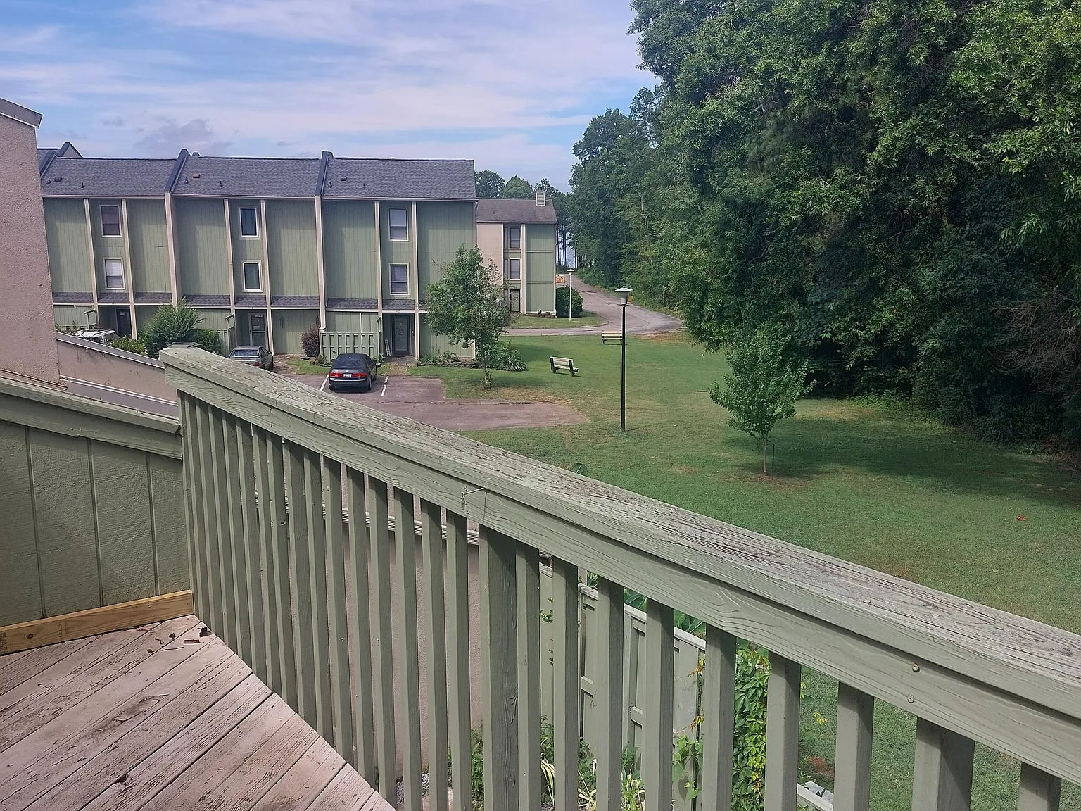 2 bed, 1.5 bath, 1328 sqft, $1,300 — Photo 2