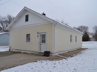 112 N 2nd St, Hennepin, IL 61327