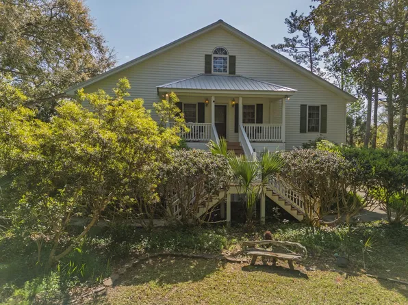 8551 Pope Landing Rd, Edisto Island, SC 29438