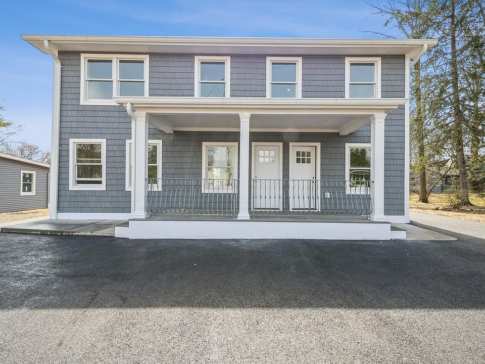 1st image of 358 Holt Dr