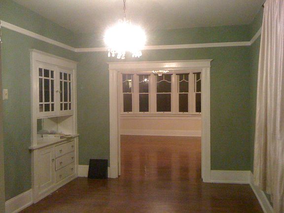 2nd image of 109 28th St