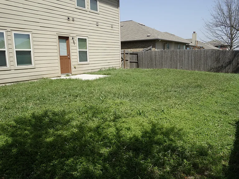 12221 Big Rock Dr — Photo 27