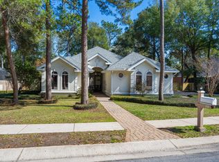 831 Coldwater Creek Cir, Niceville, FL 32578