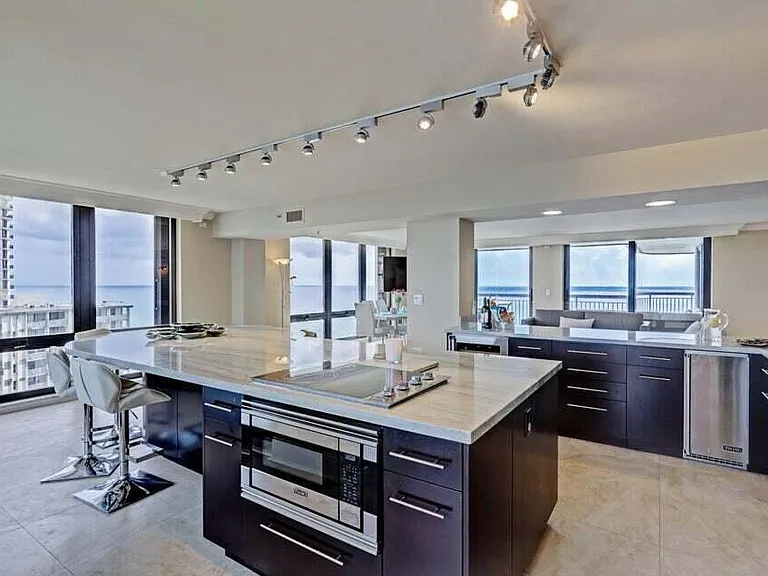 5380 N Ocean Dr #11J — Photo 10