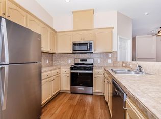 703 Jasmine Parke Dr, Bakersfield, CA 93312