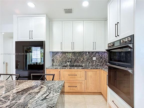 4th image of 9641 W Calusa Club Dr