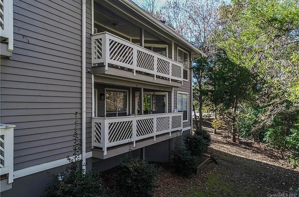 Deck - lower unit