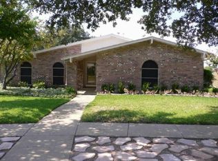 3119 Oak Hill Rd, Carrollton, TX 75007