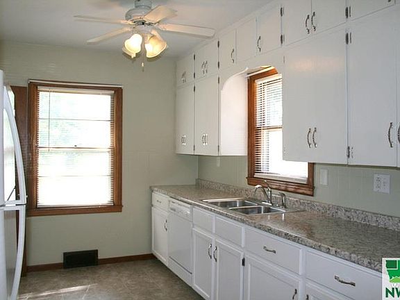 4th image of 131 Kenzy St