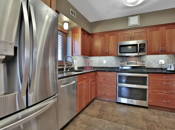 745 Grand Ave APT 202, Saint Paul, MN 55105