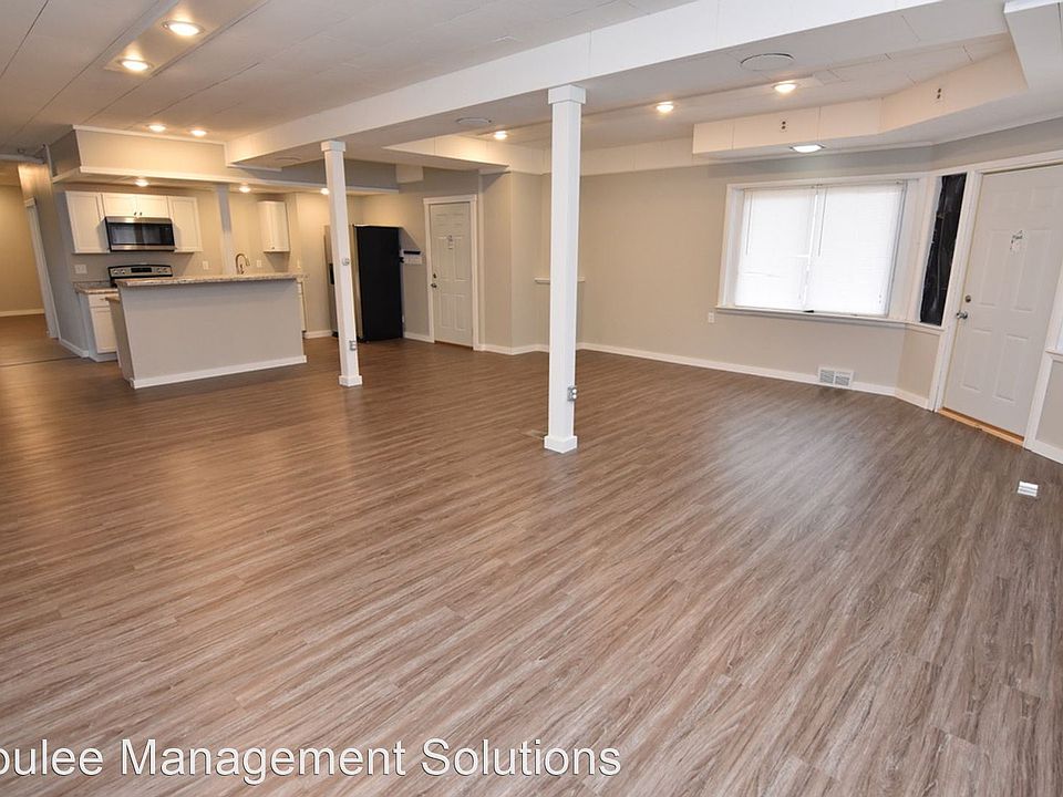 1st image of 3001 Lakeshore Dr