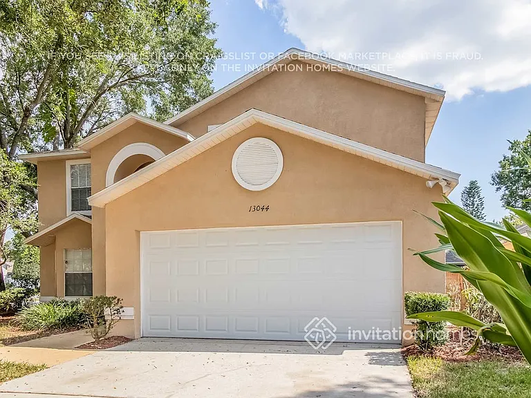 13044 Bellerive Ln — Photo 2