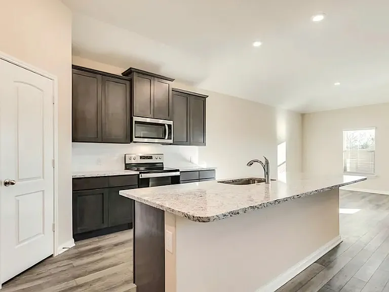 2304 Dahlia Way — Photo 3
