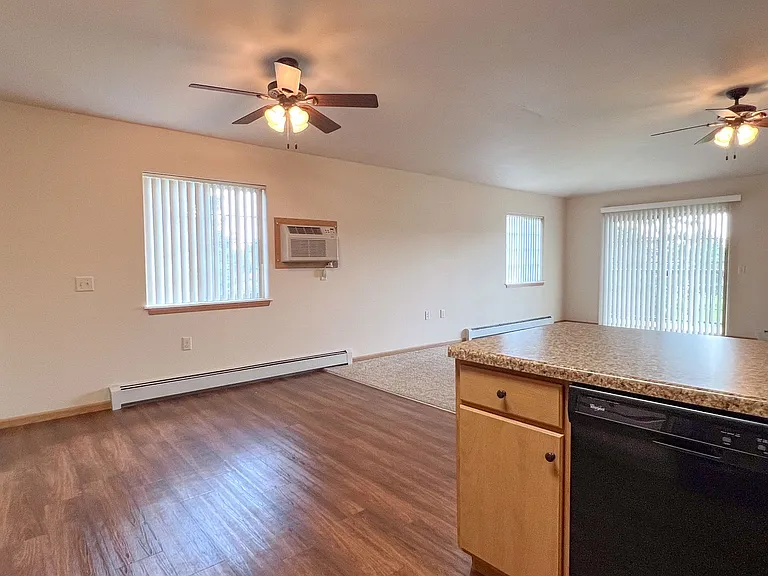 1201 N Memorial Drive 2401 Semling Dr — Photo 11