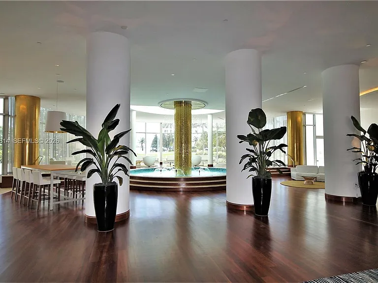 5161 Collins Ave #502 — Photo 51