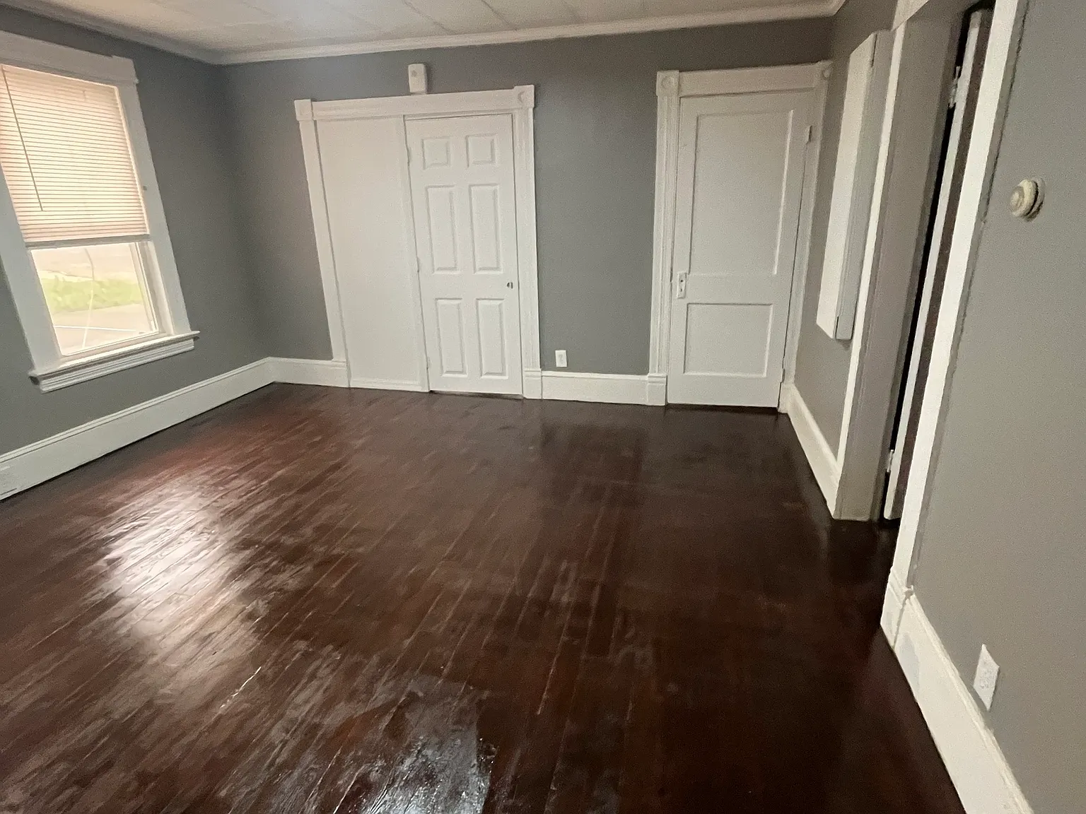3 bed, 1.0 bath, 1050 sqft, $1,750 — Photo 4