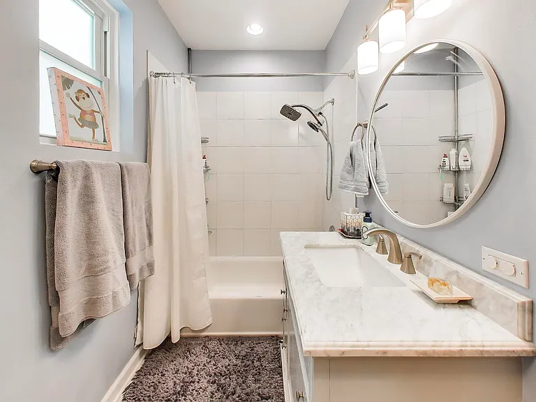 1758 W Pierce Ave — Photo 13