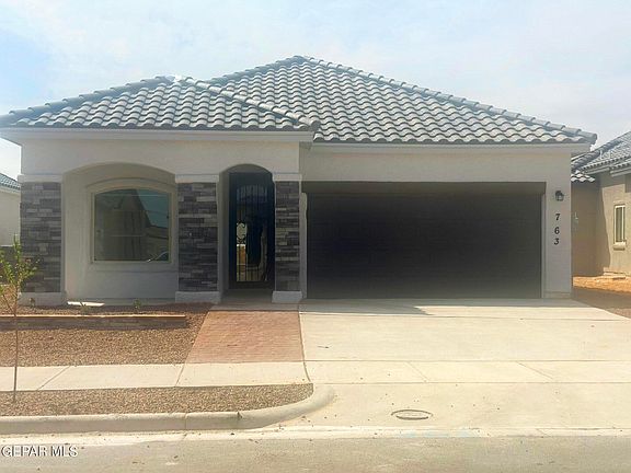 2nd image of 1045 Summer Lake St