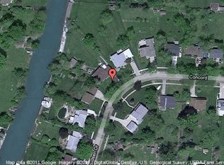 21618 Knudsen Dr, Grosse Ile, MI 48138