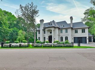 382 Old Yonge St, Toronto, ON M2P 1R4