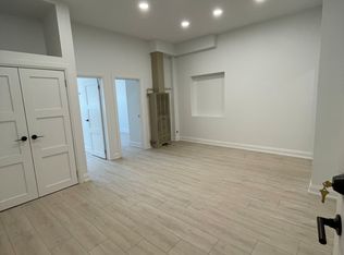 754 Queen St E #1, Toronto, ON M4M 1H4