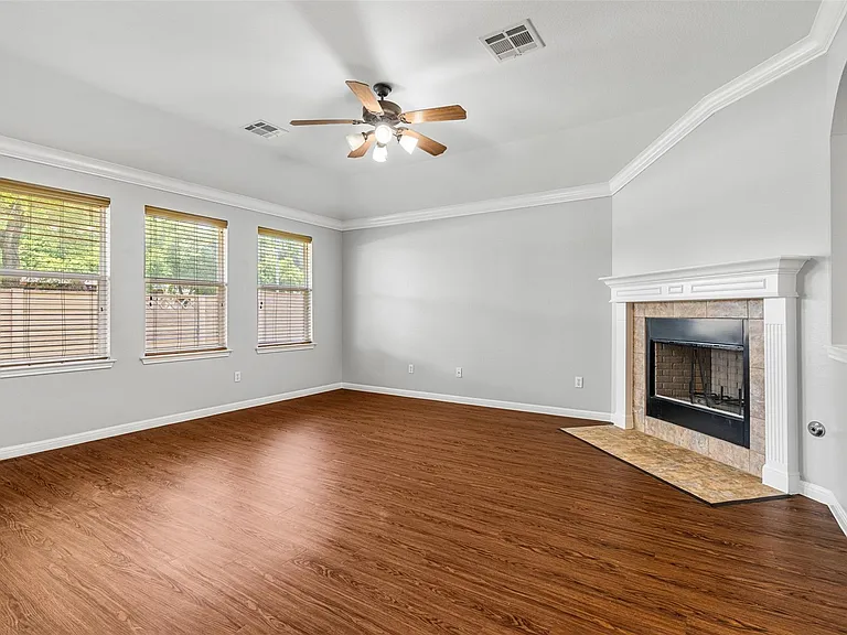 2505 Rusk Ct — Photo 15
