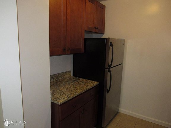 3rd image of 14345 Sanford Ave APT 308