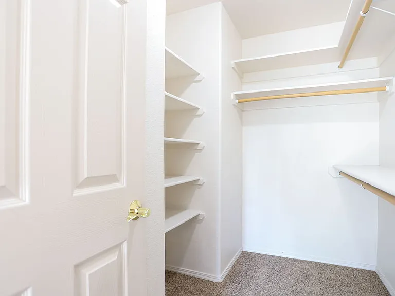 235 Talisman Dr #14 — Photo 8
