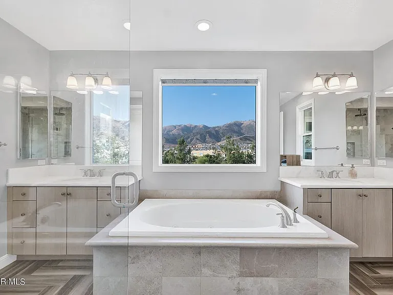 Master bathroom with jetted tub