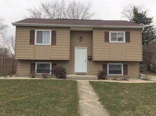 742 Russell Ave, Winthrop Harbor, IL 60096
