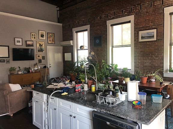 Tall and open ceilings!