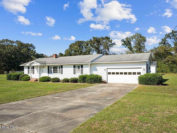 3rd image of 606 Darden Drive