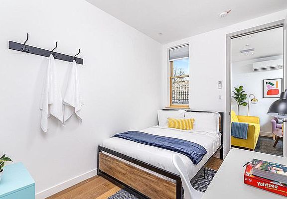 5th image of 635 Sterling Pl #4