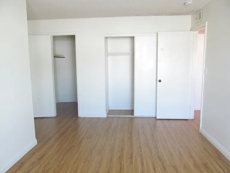 3518 Villa Knolls North Dr — Photo 29