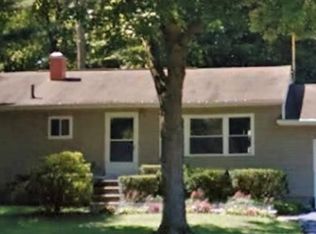 672 Sleepy Hollow Dr, Uniontown, OH 44685