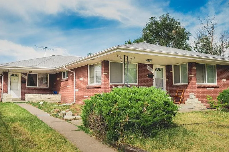 1063 Emporia St