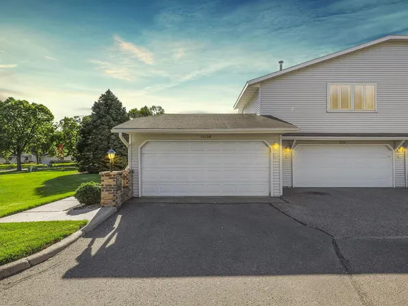 11136 Drake St NW, Coon Rapids, MN 55433
