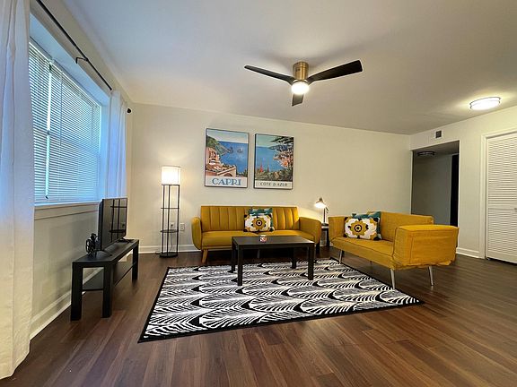 4th image of 337 W Bute St APT 9