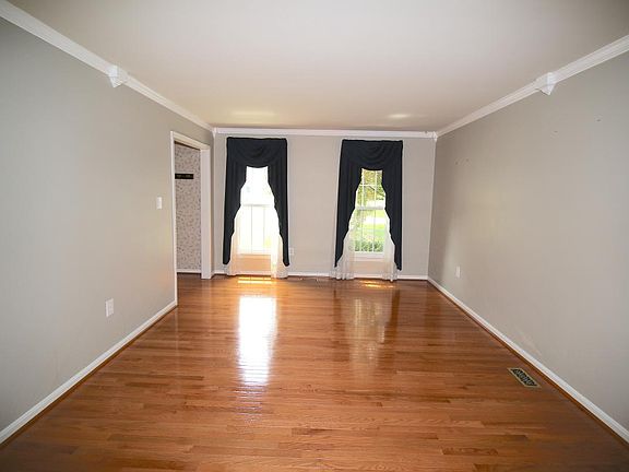 5th image of 4146 Waynesboro Ct