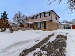 7 Grenadier Rd, Brampton, ON L6S1T5