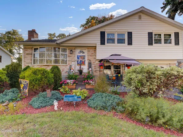 137 E Palmer Avenue, Schenectady, NY 12303