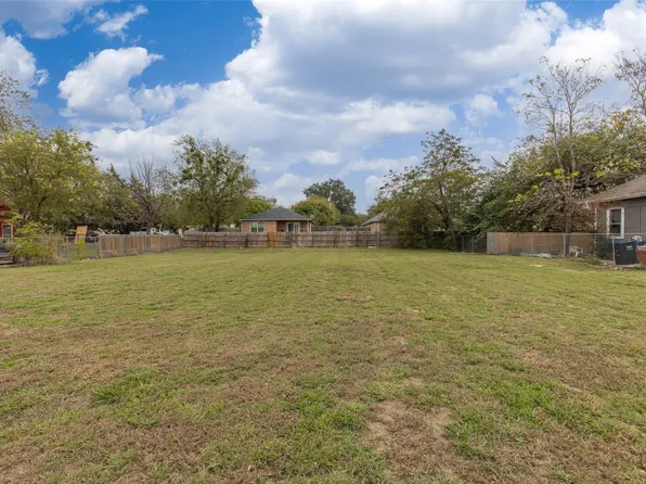 4117 Stonewall St, Greenville, TX 75401