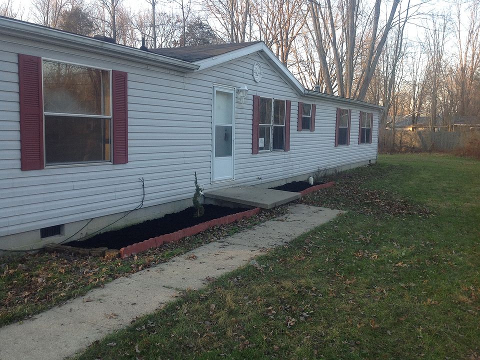 1st image of 3483 Locust Dr