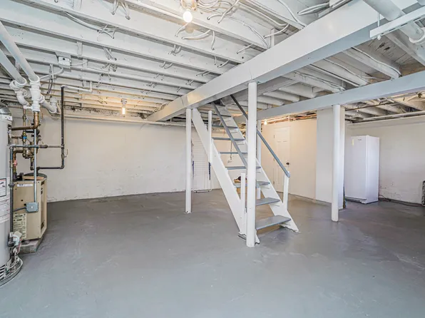 11 Bayview Place image 28 of 33