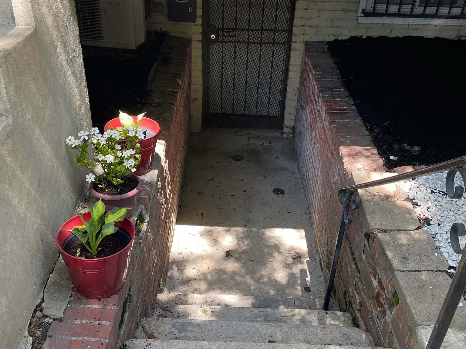 306 Rhode Island Ave NE — Photo 3