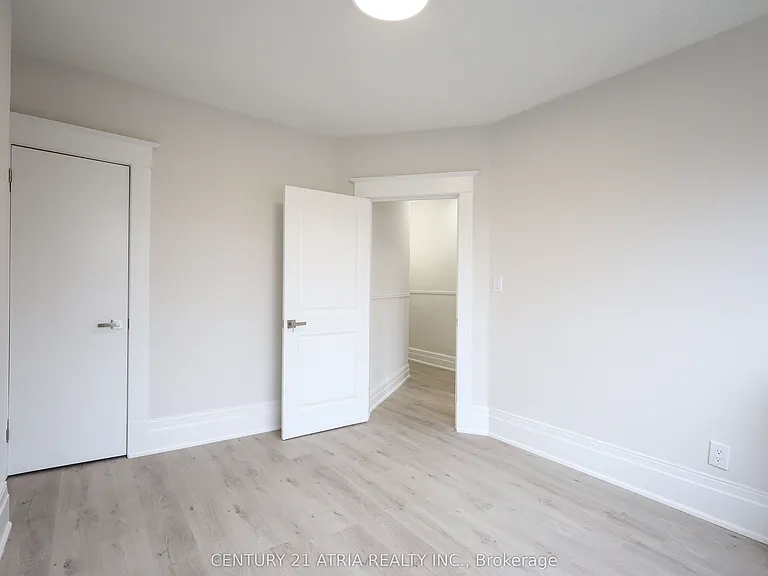 605 College St #3 — Photo 19